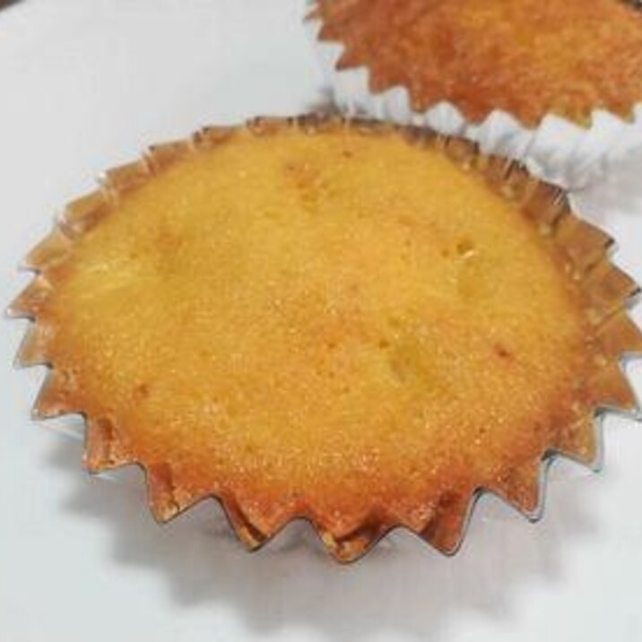 甘じょっぱいチーズ入りマドレーヌ